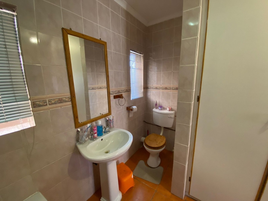 10 Bedroom Property for Sale in Orkney North West